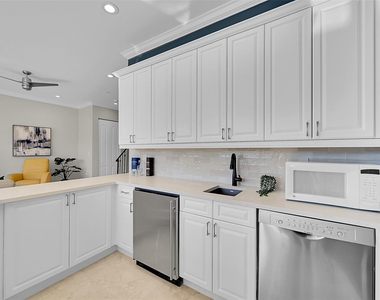 2254 Se 7th Street - Photo Thumbnail 14