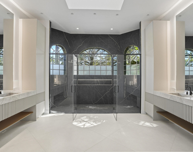 3201 E Stonebrook Circle - Photo Thumbnail 15