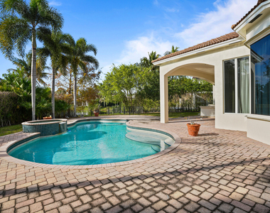3201 E Stonebrook Circle - Photo Thumbnail 46