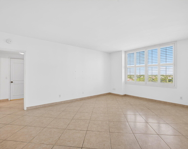 2100 N Ocean Boulevard - Photo Thumbnail 10