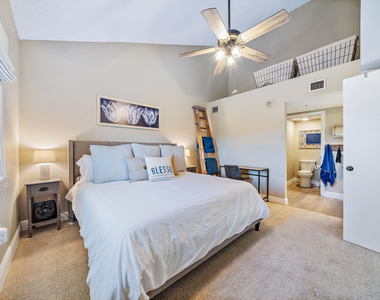 1701 Marina Isle Way - Photo Thumbnail 8
