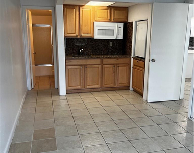 701 Pine Drive - Photo Thumbnail 14