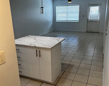 701 Pine Drive - Photo Thumbnail 10