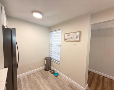 11 Royal Palm Way - Photo Thumbnail 12