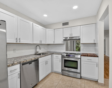4080 Tivoli Court - Photo Thumbnail 5