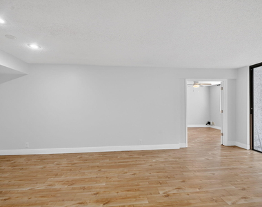 4080 Tivoli Court - Photo Thumbnail 10