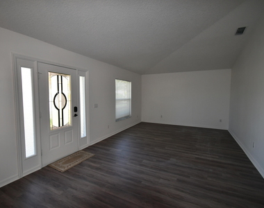 2547 Sw Kenilworth Street Sw - Photo Thumbnail 1