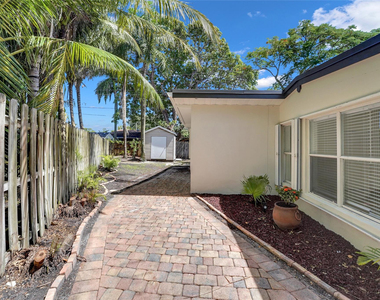 812 Ne 4th Avenue - Photo Thumbnail 30
