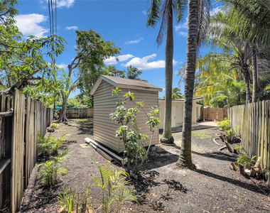 812 Ne 4th Avenue - Photo Thumbnail 16