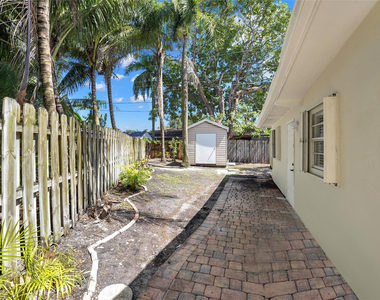 812 Ne 4th Avenue - Photo Thumbnail 5