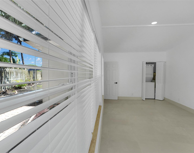 812 Ne 4th Avenue - Photo Thumbnail 27