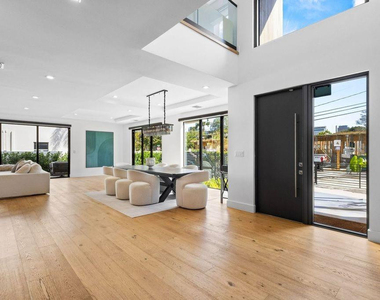 705 Sw 8th Terrace - Photo Thumbnail 12