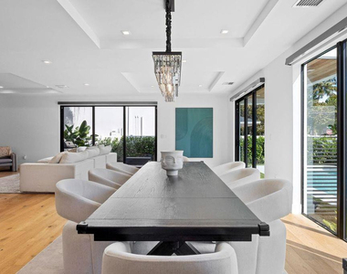 705 Sw 8th Terrace - Photo Thumbnail 17