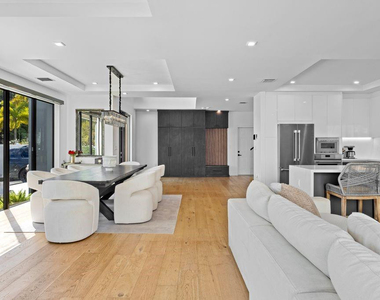 705 Sw 8th Terrace - Photo Thumbnail 21