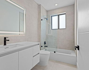 705 Sw 8th Terrace - Photo Thumbnail 48