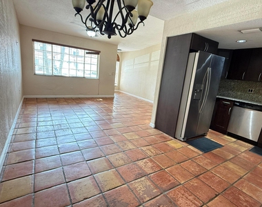 6978 Nw 166th Terrace - Photo Thumbnail 19