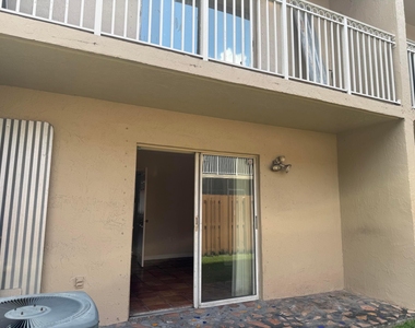 6978 Nw 166th Terrace - Photo Thumbnail 15