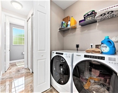 4321 Savannah Bay Place - Photo Thumbnail 6