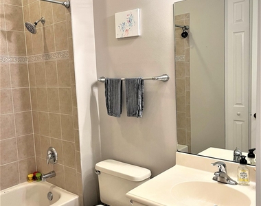 4321 Savannah Bay Place - Photo Thumbnail 14