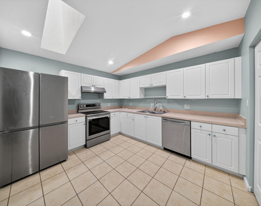 1567 Pheasant Walk - Photo Thumbnail 3