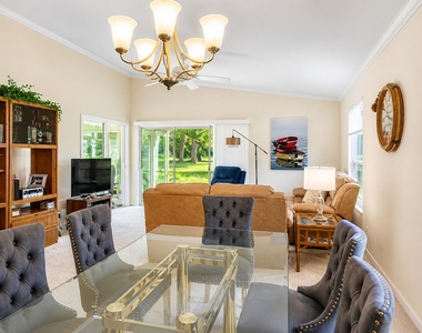 6845 Se Bunker Hill Drive - Photo Thumbnail 5