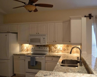 7916 Se Sugar Pines Way - Photo Thumbnail 4