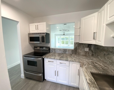 2450 Black Olive Boulevard - Photo Thumbnail 5