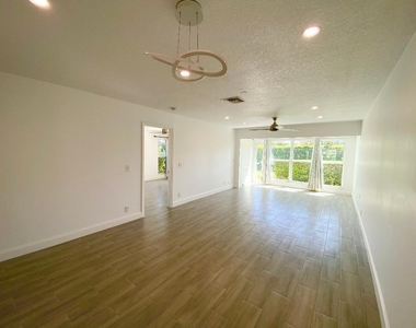 2450 Black Olive Boulevard - Photo Thumbnail 7
