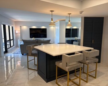 4900 N Ocean Boulevard - Photo Thumbnail 11