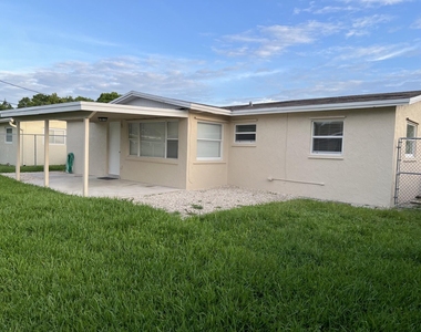 9432 Sw 52nd Court - Photo Thumbnail 21