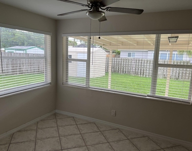 9432 Sw 52nd Court - Photo Thumbnail 11