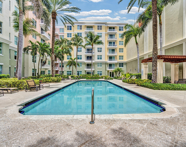 802 W Windward Way - Photo Thumbnail 27