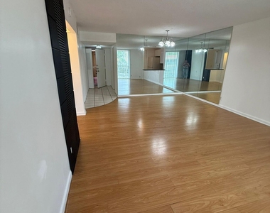404 Nw 68th Avenue - Photo Thumbnail 12