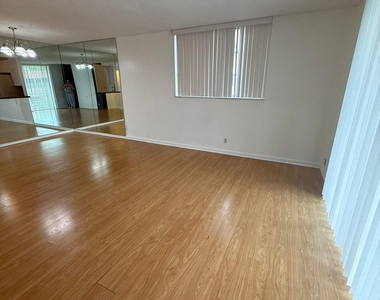 404 Nw 68th Avenue - Photo Thumbnail 13
