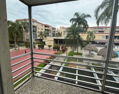 404 Nw 68th Avenue - Photo Thumbnail 10