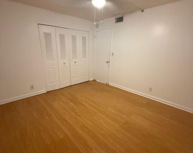 404 Nw 68th Avenue - Photo Thumbnail 17