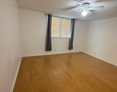 404 Nw 68th Avenue - Photo Thumbnail 25