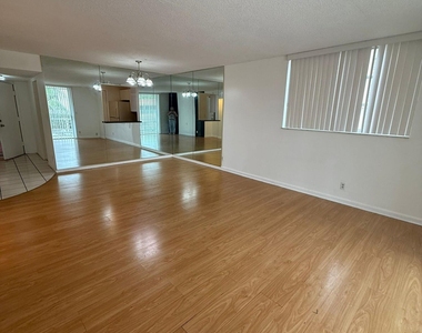 404 Nw 68th Avenue - Photo Thumbnail 14