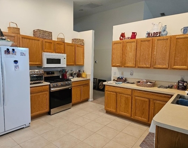 552 Sw Calamondin Way Way Sw - Photo Thumbnail 6