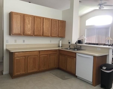 552 Sw Calamondin Way Way Sw - Photo Thumbnail 7