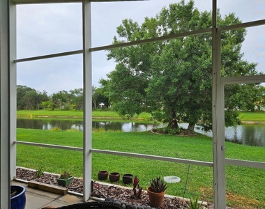 552 Sw Calamondin Way Way Sw - Photo Thumbnail 10