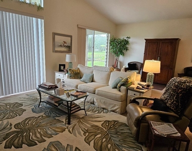 552 Sw Calamondin Way Way Sw - Photo Thumbnail 3