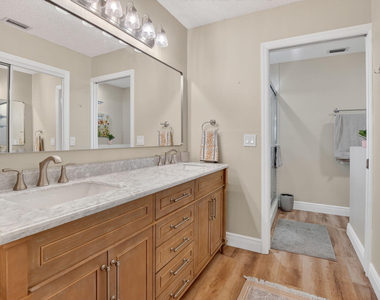 10065 Camelback Lane - Photo Thumbnail 35