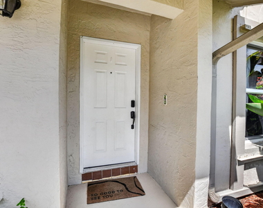 10065 Camelback Lane - Photo Thumbnail 5