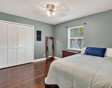 10065 Camelback Lane - Photo Thumbnail 24