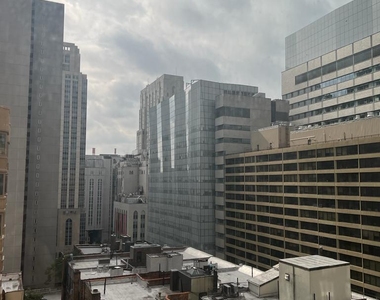 East 71st Street - Photo Thumbnail 10