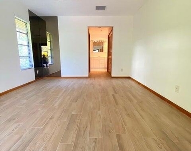 5585 Pennock Point Road - Photo Thumbnail 8
