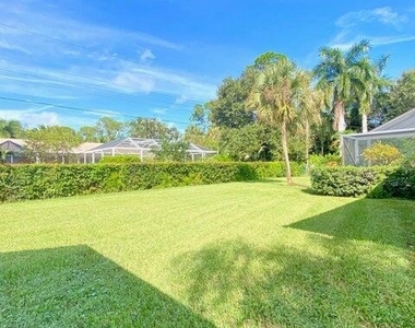 5585 Pennock Point Road - Photo Thumbnail 17