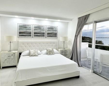 7904 West Drive - Photo Thumbnail 10