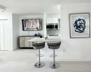 7904 West Drive - Photo Thumbnail 5